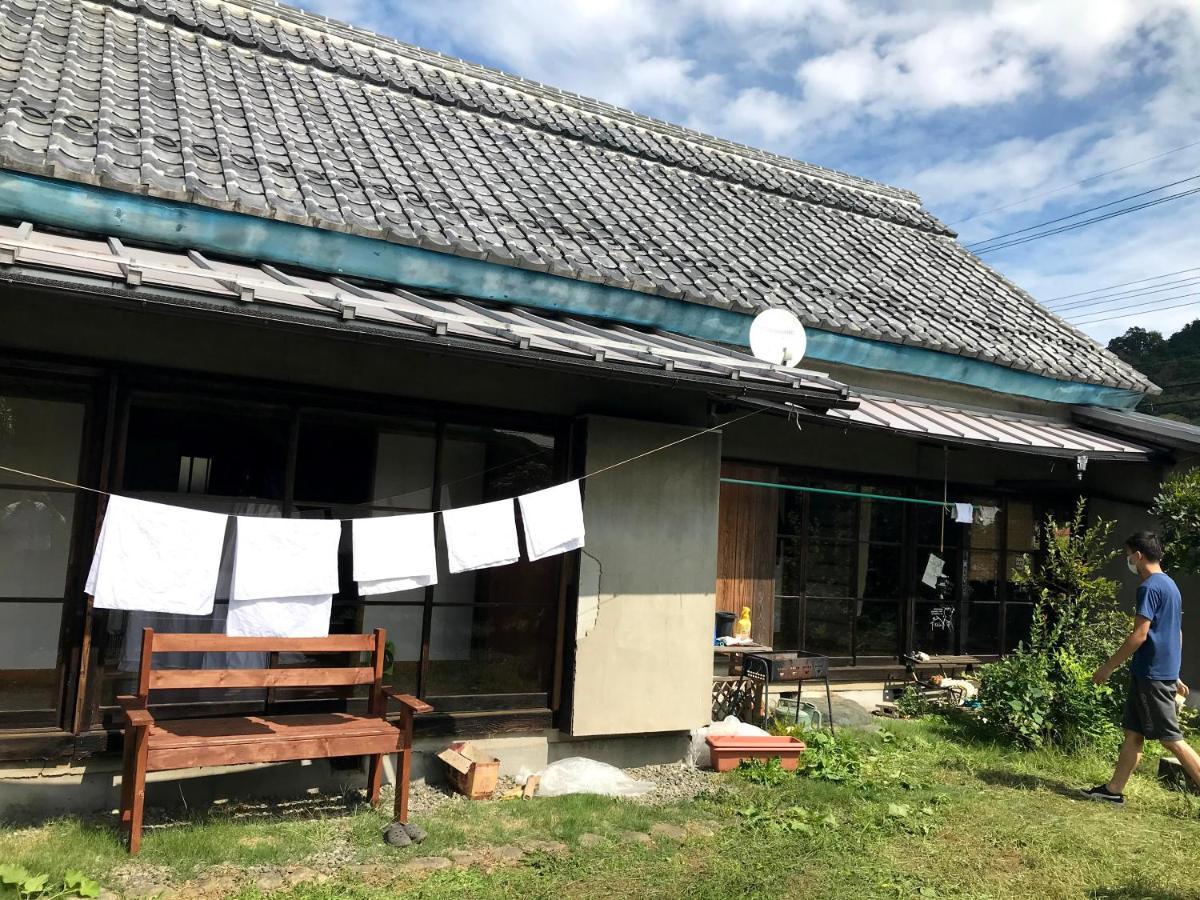 Guest House Yukari Tsuru Dış mekan fotoğraf