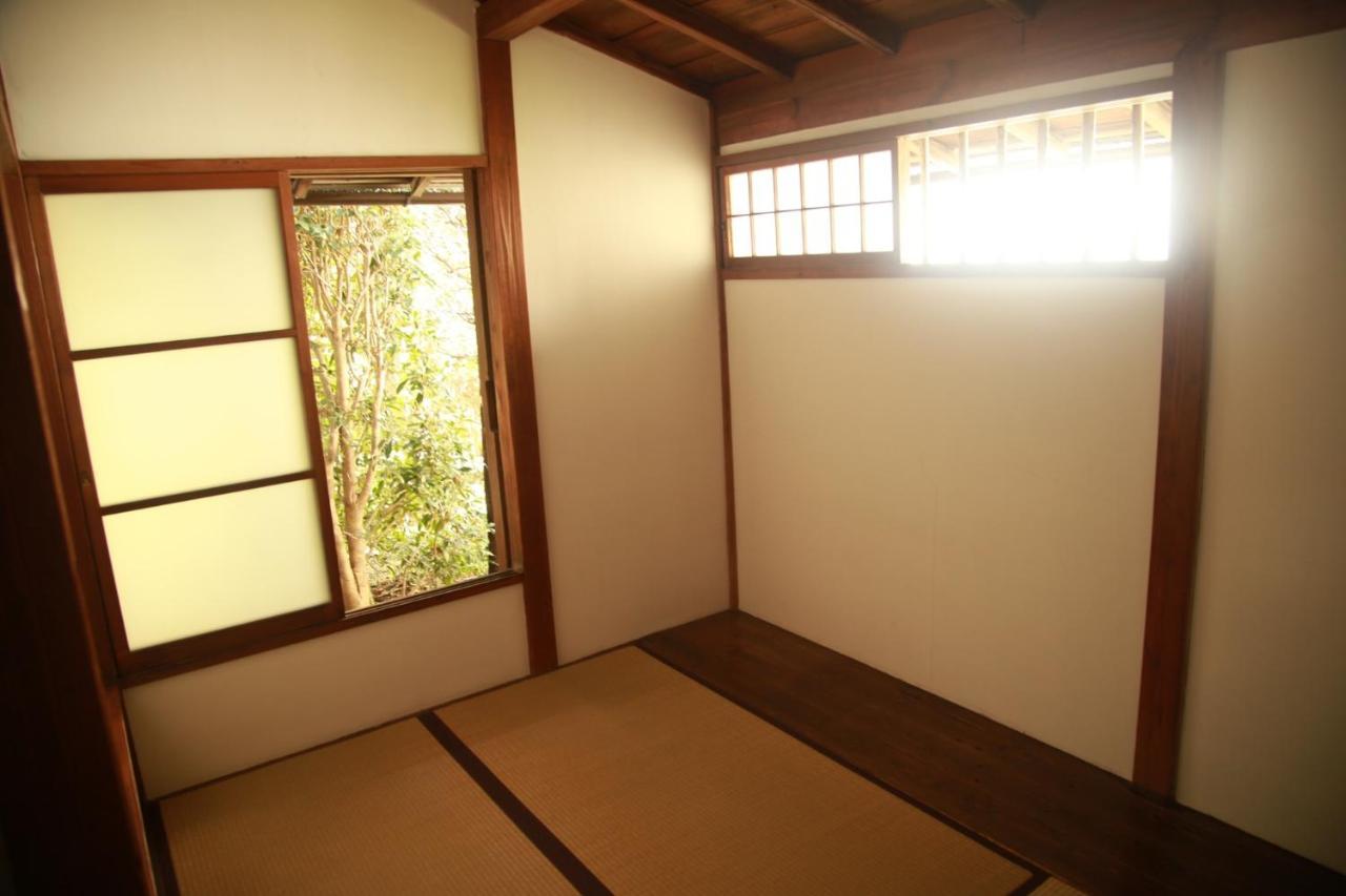Guest House Yukari Tsuru Dış mekan fotoğraf